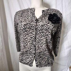 Silx by August Silk Animal Pattern Button Up Cardigan w/ Flower Brooch Sz Large
